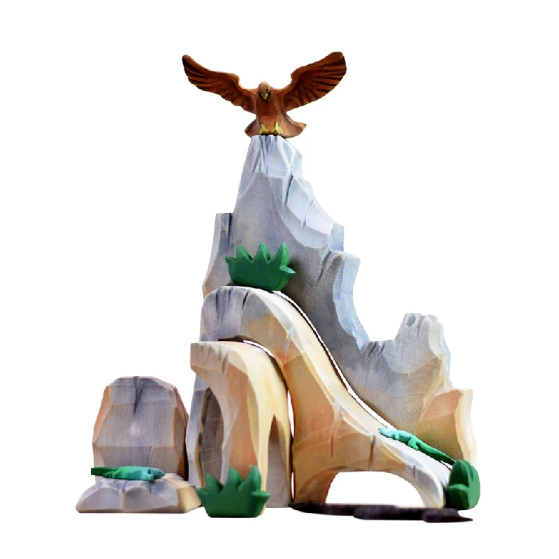 Large Wooden Mountain Cliff