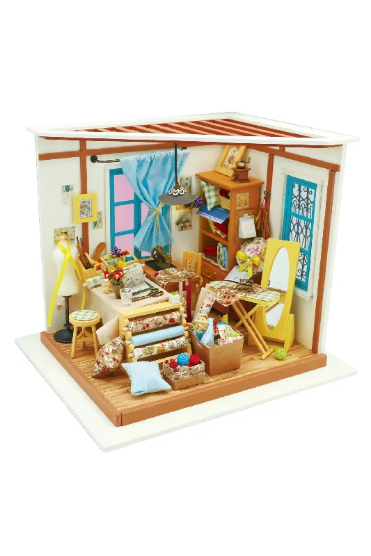 DIY Miniature Dollhouse Kit: Lisa's Tailor