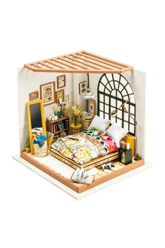 DIY Miniature Dollhouse Kit: Alice's Dreamy Bedroom