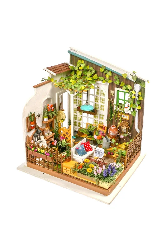 DIY Miniature Dollhouse Kit: Miller's Garden